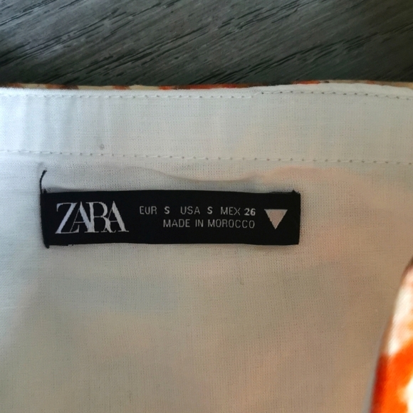 Zara, orange floral crop top with ruffled sleeves. Size small. NWOT - Picture 4 of 7